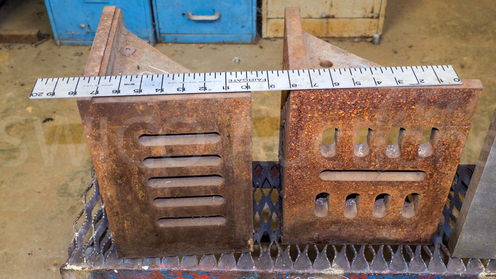 2 steel slotted right angle plates Swico Auctions