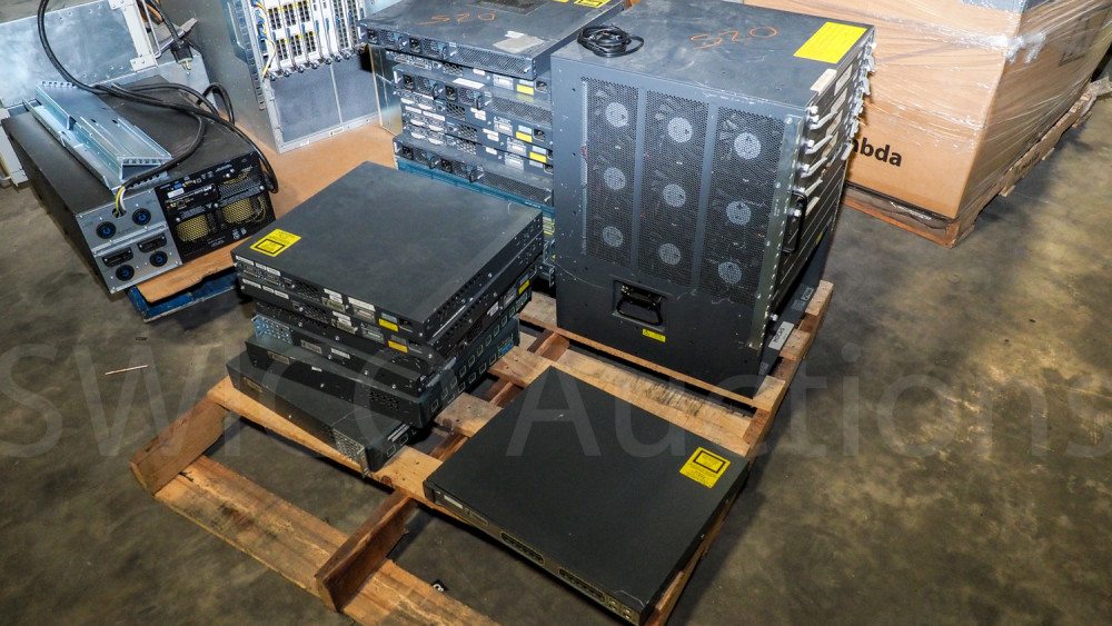 Server and networking equipment Swico Auctions