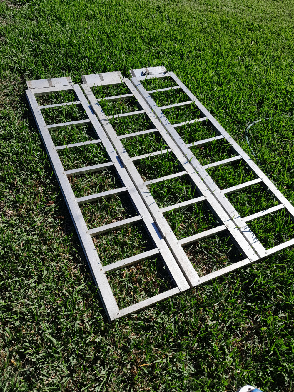 Lot# 9208b - fulton tri fold ramps - Swico Auctions