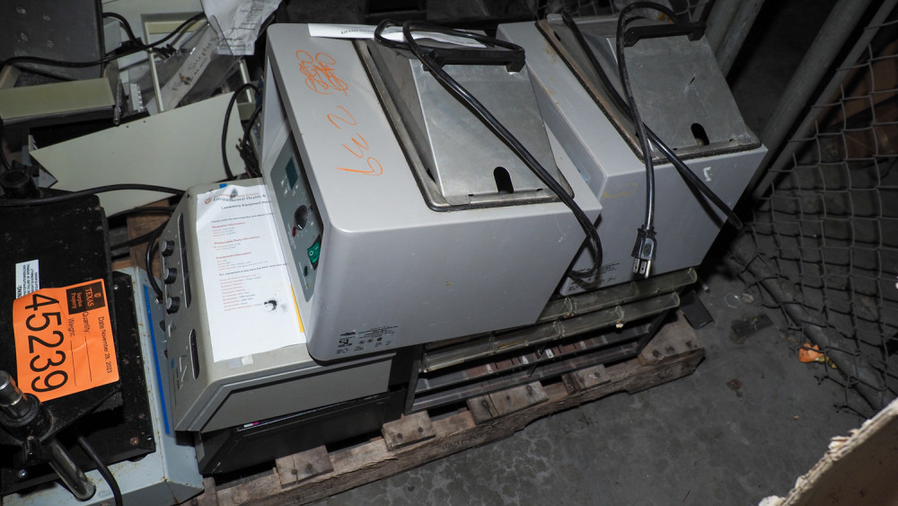 1 pallet of lab equipment Swico Auctions