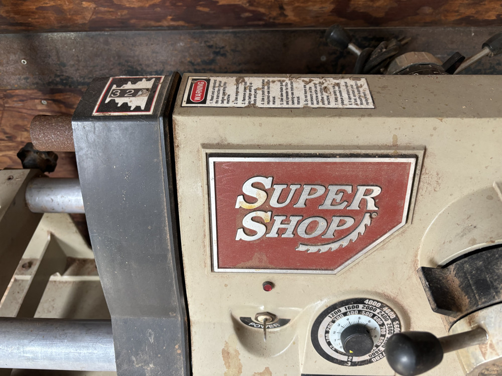 Super shop wood worker - Swico Auctions