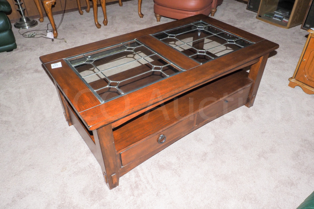 Wood coffee table Swico Auctions