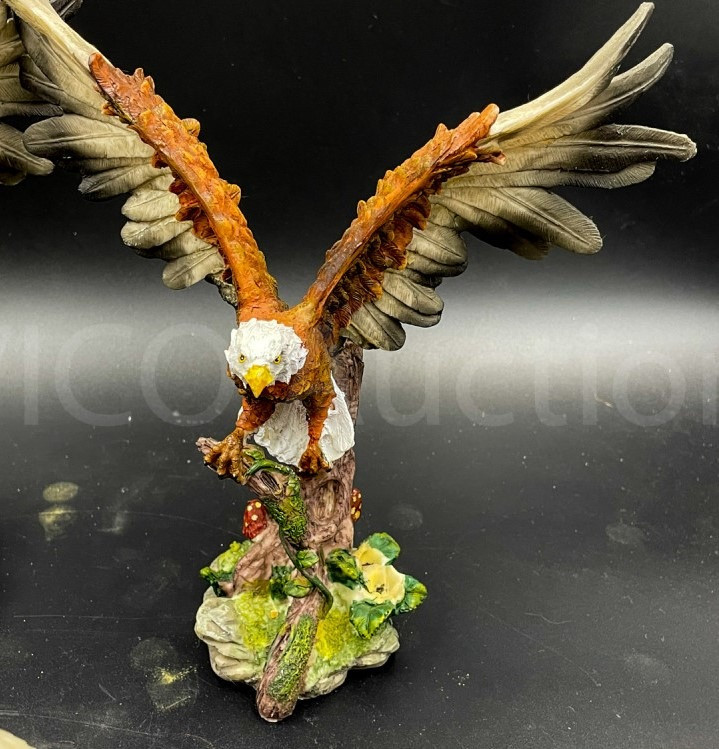 Beautiful Eagle Table Decor Swico Auctions