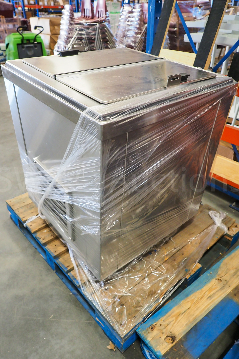 2 ice cream freezers Swico Auctions