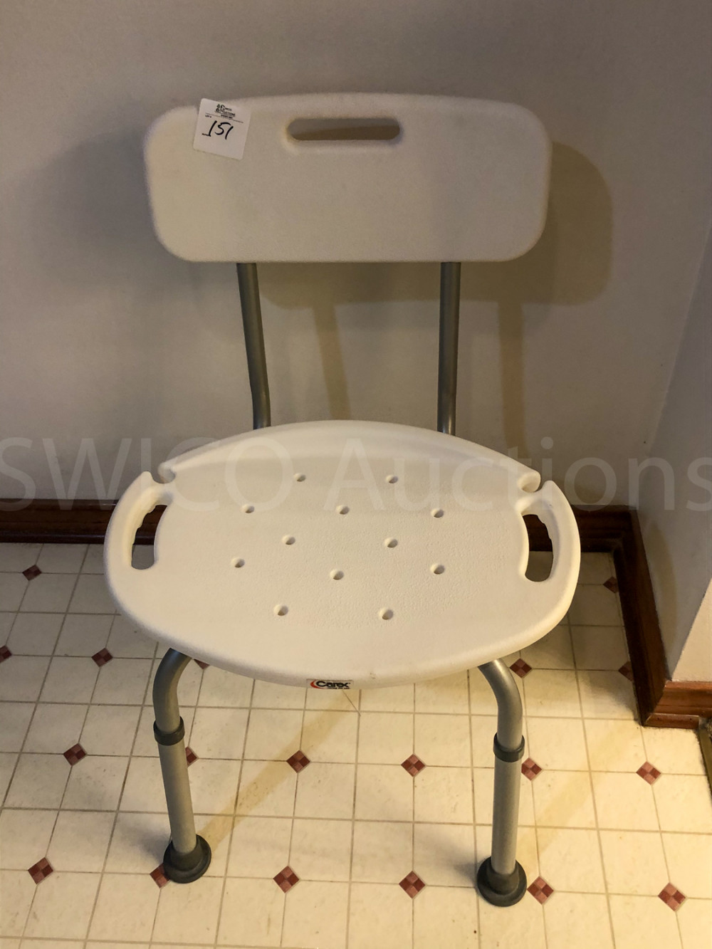 Handicap tub seat with adjustable legs Swico Auctions