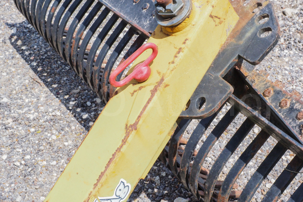 Armstrong Ag 8’ rake Swico Auctions