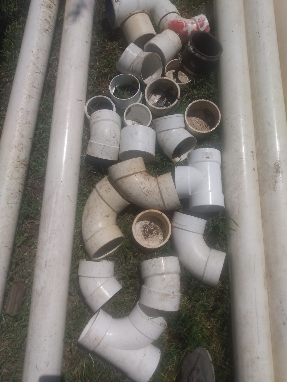 4" PVC pipe and fittings Swico Auctions