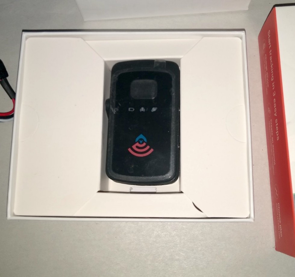 gps tracker 6 month battery