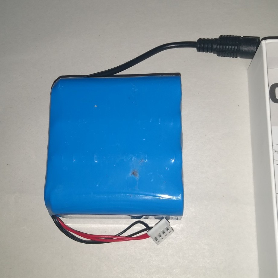 gps tracker 6 month battery