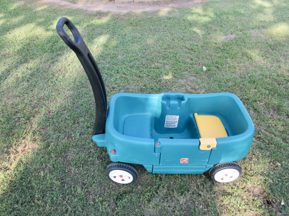 Step2® Blue Wagon Swico Auctions